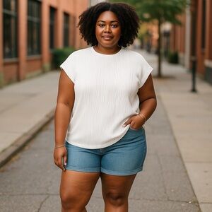 Pretty Garden White Pleated Short Sleeve Top – Women’s XXL – NWT
